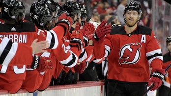 Johnsson, Bratt goals put Devils over Flyers, 5-2