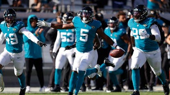 Jaguars' Shaquill Griffin takes dig at Bills' sideline 'energy' after upset: 'It’s like they don’t care'