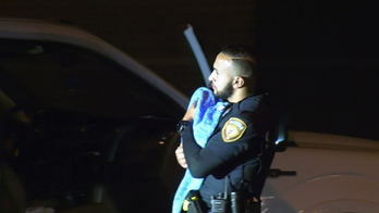 Houston driver leads deputies on car chase, exits vehicle holding baby; 3 other children in truck, police say