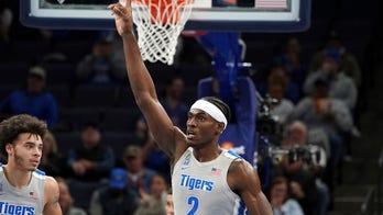 Duren leads No. 11 Memphis past Western Kentucky 74-62