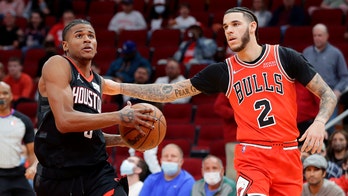 Rockets beat Bulls 118-113 to end 15-game losing streak