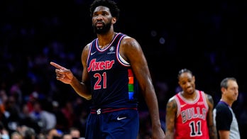 Embiid, Curry lead short-handed 76ers past DeRozan, Bulls