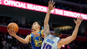 Poole helps Curry-less Warriors beat Pistons 105-102