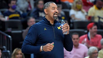 No. 4 Michigan bounces back, beats UNLV 74-61