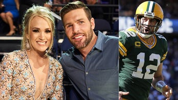Aaron Rodgers finds defender in ex-NHL star Mike Fisher: 'It’s about control over our lives'