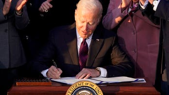 Polls indicate infrastructure bill is popular, but Biden and Democrats don’t get any bounce