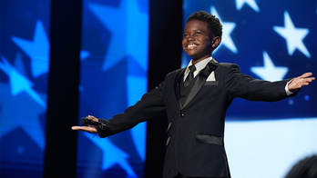 Kentucky's D'Corey Johnson stuns with 'Star-Spangled Banner' before NASCAR's Daytona 500