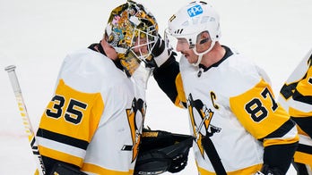 Blueger has 2 goals to back Jarry, Penguins blank Canadiens