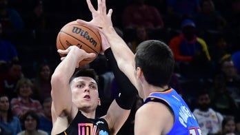 Herro scores 26, short-handed Heat top Thunder 103-90