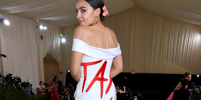 NEW YORK, NEW YORK - SEPTEMBER 13: Alexandria Ocasio-Cortez attends The 2021 Met Gala Celebrating In America: A Lexicon Of Fashion at Metropolitan Museum of Art on September 13, 2021 in New York City.  (Kevin Mazur/MG21/Getty Images For The Met Museum/Vogue)