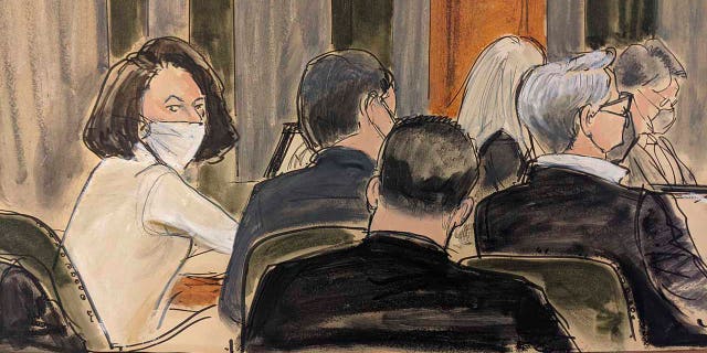 在这个法庭草图中, Ghislaine Maxwell sits at the defense table during final stages of jury selection, 星期一, 十一月. 29, 2021, 在纽约. Two years after Jeffrey Epstein's suicide behind bars, a jury is set to be picked Monday in New York City to determine a central question in the long-running sex trafficking case: Was his longtime companion, 吉斯莱恩麦克斯韦, Epstein's puppet or accomplice?