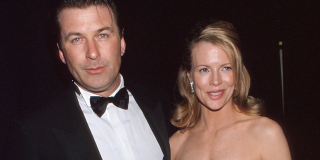 Alec Baldwin tussled with a photographer when he was married to Kim Basinger and they brought their daughter Ireland home.