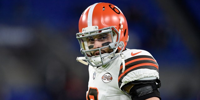 Cleveland Browns quarterback Baker Mayfield works out before an NFL game against the Baltimore Ravens on November 28, 2021 in Baltimore.