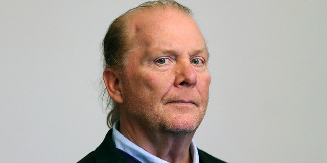 Celebrity chef Mario Batali is arraigned on charges of indecent assault and battery in Boston Municipal Court, 可能 24, 2019, 在波士顿. Batali's trial will take place on April 11, 2022.