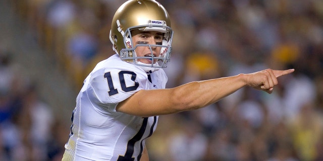 Fighting Irish quarterback Brady Quinn during the Notre Dame Fighting Irish 42-21 victory over the Pitt Panthers at Heinz Field in Pittsburgh, Pennsylvania.