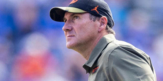 GAINESVILLE, FLORIDA - NOVEMBER 13: head coach Dan Mullen of the Florida Gators looks on during the third quarter of a game against the Samford Bulldogs at Ben Hill Griffin Stadium on November 13, 2021 in Gainesville, Florida.