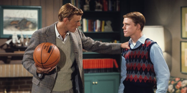 Gavan O'Herlihy and Ron Howard in "Happy Days." 