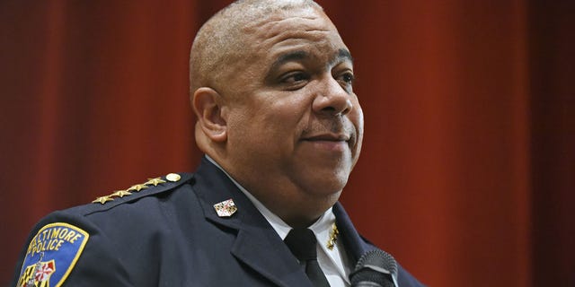 El comisionado de policía de Baltimore, Michael Harrison, durante una reunión comunitaria el 11 de febrero de 2019 en Forest Park High School.  (Kenneth K. Lam / Baltimore Sun / Tribune News Service a través de Getty Images)