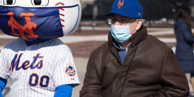 NEW YORK, NEW YORK - FEBRUARY 10: Mets owner Steve Cohen at the opening of the coronavirus (COVID-19) vaccination site at Citi Field on February 10, 2021 in the Queens borough of New York City. The inoculation site will focus on providing vaccinations to Queens residents, food service workers, and taxi drivers. 