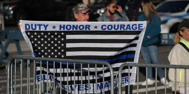 NEW YORK, USA - MARCH 30: Back the blue and police supporters gather at the 122 Precinct in Staten Island of New York, United States on March 30, 2021. (Photo by Tayfun Coskun/Anadolu Agency via Getty Images)