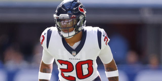 Justin Reid of the Houston Texans during a game against the Indianapolis Colts at Lucas Oil Stadium on October 17, 2021 in Indianapolis.
