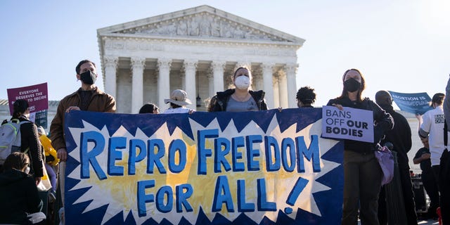 Pro-choice demonstrators rally outside the U.S. Supreme Court on Nov. 1, 2021, in Washington, D.C. On Monday, the Supreme Court is hearing arguments in a challenge to the controversial Texas abortion law which bans abortions after six weeks. (Photo by Drew Angerer/Getty Images)