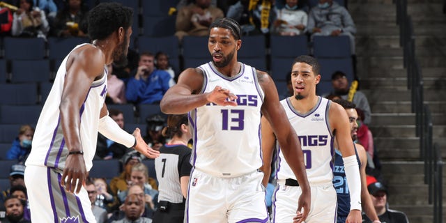 MEMPHIS, TN - NOVEMBER 28: Tristan Thompson #13 of the Sacramento Kings celebrates during a game against the Memphis Grizzlies on November 28, 2021 at FedExForum in Memphis, Tennessee.