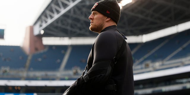 J.J. Watt of the Arizona Cardinals before the Nov. 21, 2021, game against the Seahawks at Lumen Field in Seattle, Washington. 