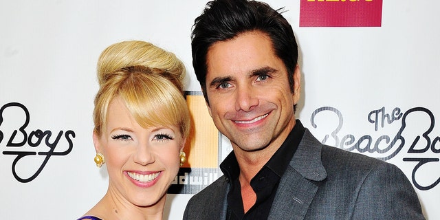 Jodie Sweetin e John Stamos participam da 2ª Gala Anual da Boa Vontade em Novembro. 7, 2015 em Dana Point, Califórnia.