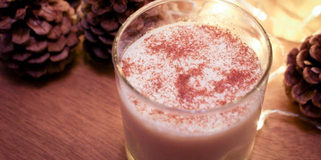 Happenstance shares its Eggnog Whiskey Sour recipe with Fox News ahead of Hanukkah celebrations.