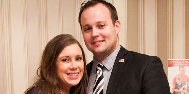 Josh Duggar's wife Anna has remained by his side during the trial. Anna was photographed walking into the federal courthouse in Arkansas holding hands with her husband.