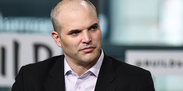 Le journaliste Matt Taibbi a révélé "Fichiers Twitter" révélations un tweet à la fois vendredi.