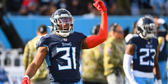 A salvezza libera di i Titani di Tennessee Kevin Byard (31) celebra dopu chì i Titani anu ricuperatu un kickoff fugliatu da i New Orleans Saints in a seconda mità di un partitu di football NFL dumenica 14 nuvembre 2021 in Nashville, Tennessee.