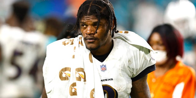 Lamar Jackson denies messaging Ravens with 'I need $' photo 3 Lamar Jackson of the Baltimore Ravens reacts after losing to the Miami Dolphins 22-10 in a game at Hard Rock Stadium on November 11, 2021, in Miami Gardens, Florida.