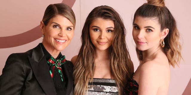 Lori Loughlin with her daughters Olivia Jade Giannulli and Isabella Rose Giannulli.