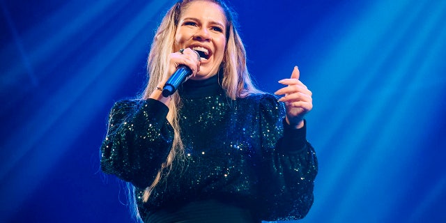 Singer Marília Mendonça performs in Sao Jose dos Campos, Brazil, Saturday, Sept. 25, 2021. One of Brazil’s most popular singers and a Latin Grammy winner, Mendonca died on Friday, Nov. 5, 2021, in an airplane crash on her way to a concert. Mendonça was 26 and performed country music in Brazil called sertanejo.