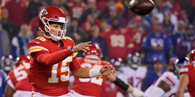 Kansas City Chiefs quarterback Patrick Mahomes throws during the first half of an NFL football game against the New York Giants Monday, Nov. 1, 2021, in Kansas City, Mo. 