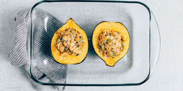 Dish on Fish nutritionist and blogger Rima Kleiner shares a stuffed acorn squash and crab recipe with Fox News.