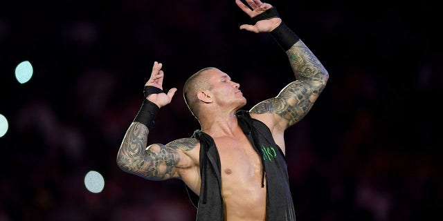 Randy Orton poses during the World Wrestling Entertainment (WWE) Super Showdown event in Jeddah, Saudi Arabia, el ene. 7, 2019.
