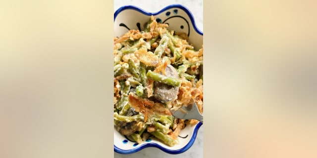 Tiesą sakant, šis patiekalas gaminamas visiškai nuo nulio ir yra "švieži, skanūs ir kreminiai." (Quiche My Grits sutikimas)