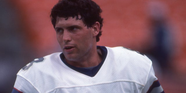 United States Football League: What you need to know about the new USFL - Fox News 3 Steve Young of the Los Angeles Express of the USFL in 1985 at the Coliseum in Los Angeles.