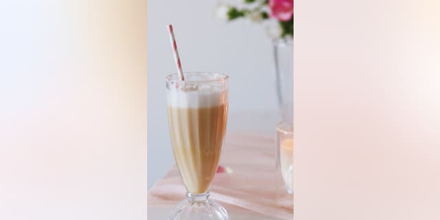 Rebekah Lowin shares her Coffee Egg Cream Cocktail recipe with Fox News ahead of Hanukkah celebrations.