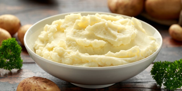 Mashed potatoes are the number one Thanksgiving side for the second year in a row, according to Zippia's findings. (iStock)