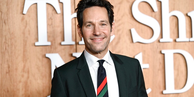 O ator Paul Rudd comparece à estreia da Apple TV "psiquiatra da porta ao lado" Na Biblioteca Morgan em outubro, em Nova York.  Rudd foi nomeado o homem mais sexy do mundo em 2021 pela revista People.