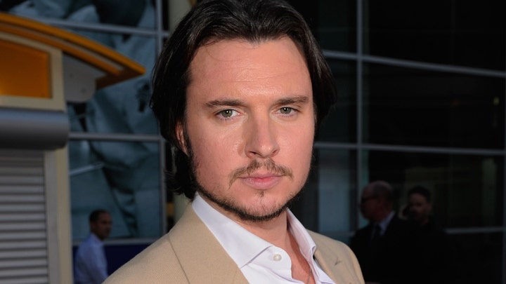 Fox News Flash top entertainment headlines 11/15