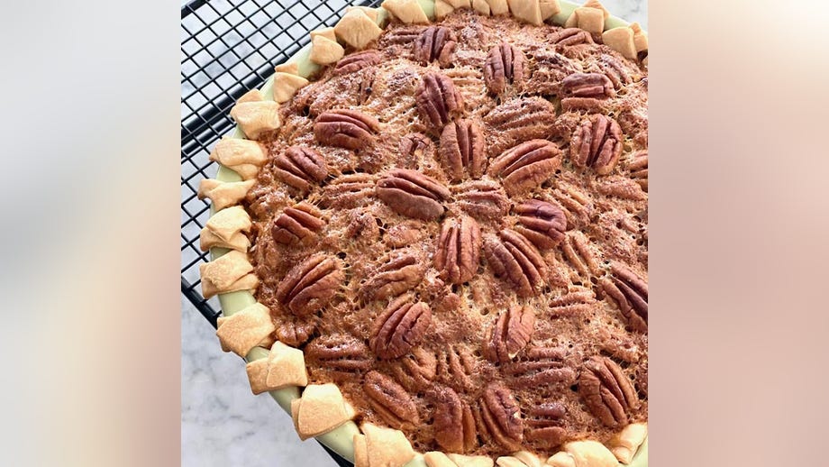 Traditional pecan pie for Thanksgiving: Try the recipe