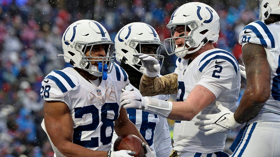 Jonathan Taylor scores 5 TDs, leads Colts to blowout victory over Bills
