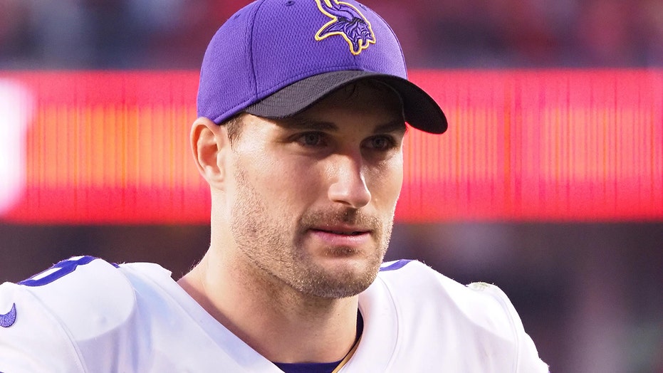 Kirk Cousins' simple explanation for lining up under wrong Vikings player