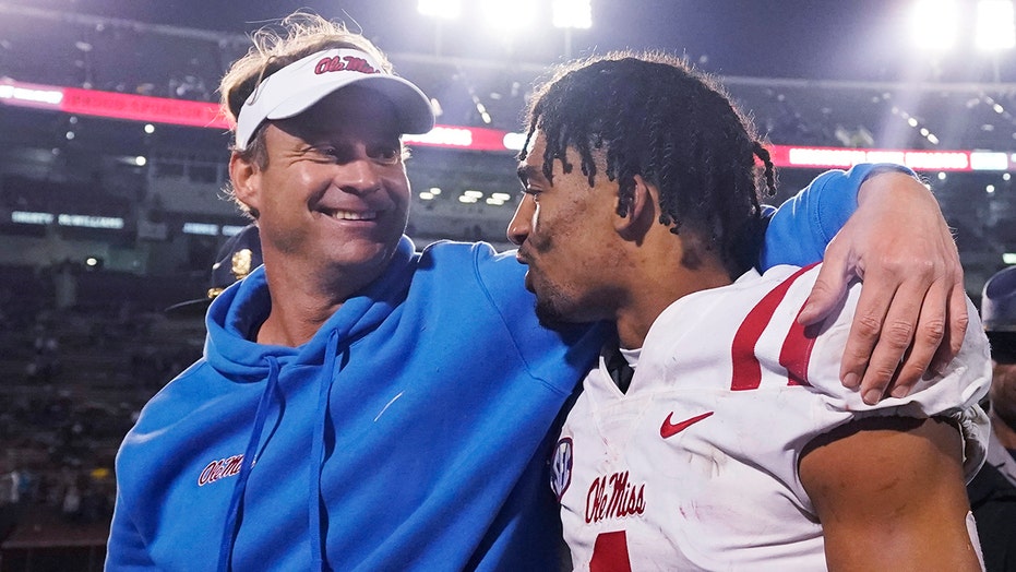 Ole Miss' Lane Kiffin on Mississippi State's cowbells: 'Really annoying'