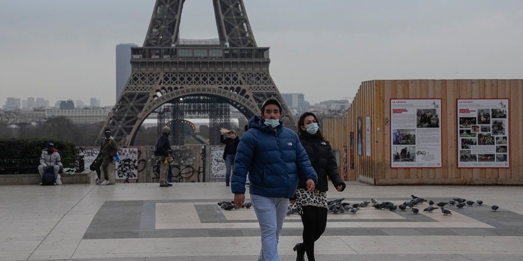 France restricts travel from Britain to fight omicron - Vimarsana News